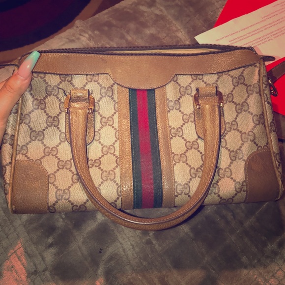 Authentic Gucci’s purse - Picture 1 of 6